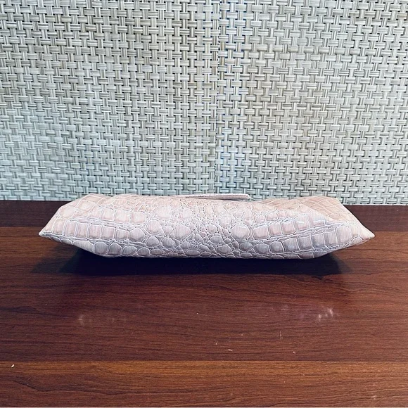 🌟HP🌟NWOT La Regale Taupe Vinyl Crocodile Convertible Clutch Evening Bag - Picture 10 of 10